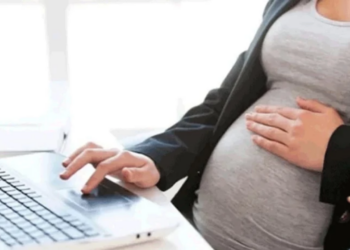 AK Parti’den Kadınlara Doğum Müjdesi! 6.5 Aya Çıkıyor!